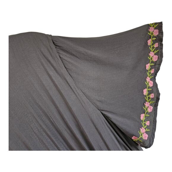 JODIFL Women's Plus 1X Dress V-Neck Embroidered Gray Pink Faux Wrap Hi Low Hem - Picture 7 of 8